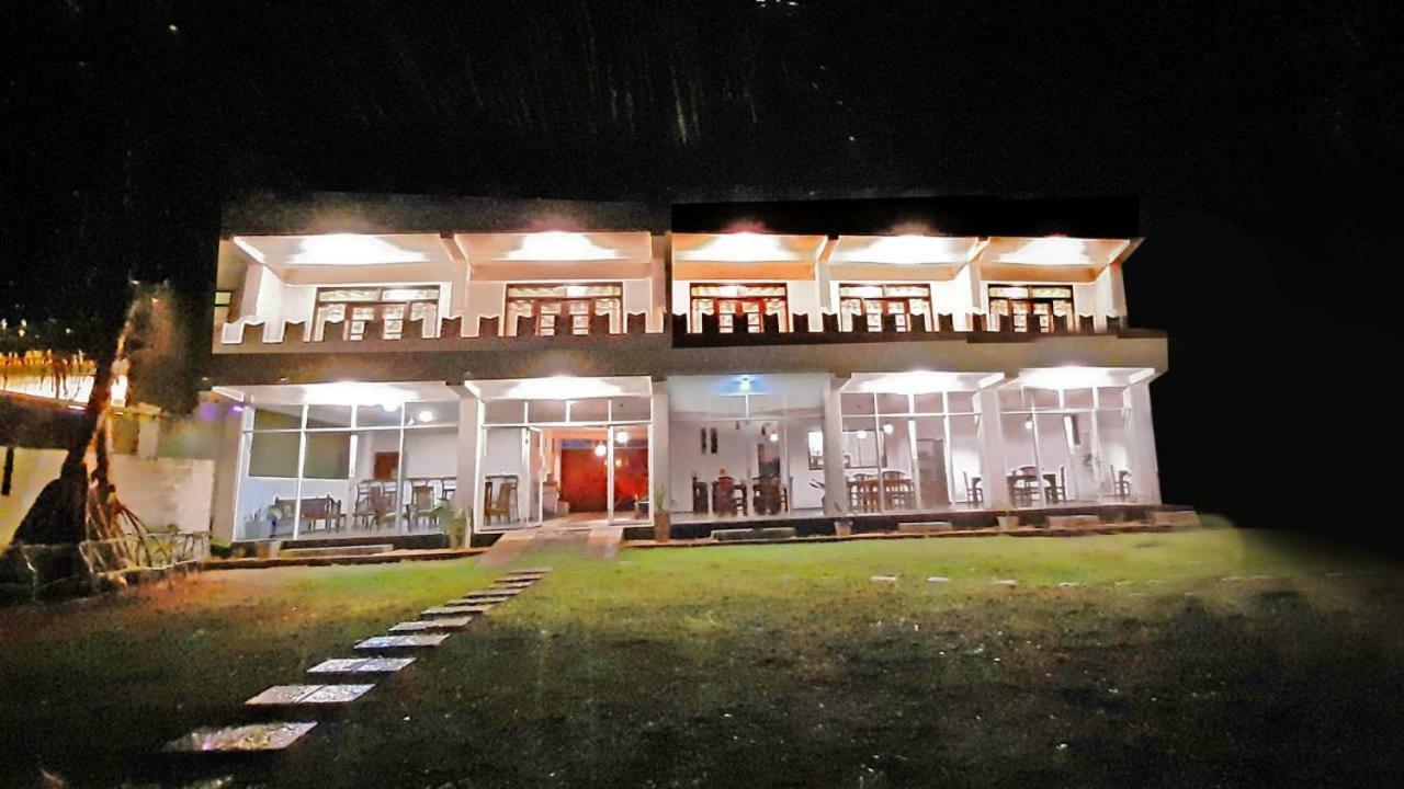 Akurala Beach Boutique Resort Εξωτερικό φωτογραφία