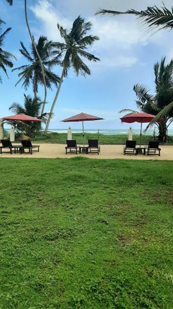 Akurala Beach Boutique Resort Εξωτερικό φωτογραφία