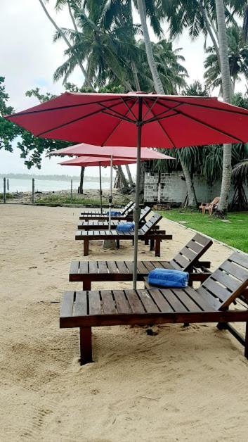 Akurala Beach Boutique Resort Εξωτερικό φωτογραφία