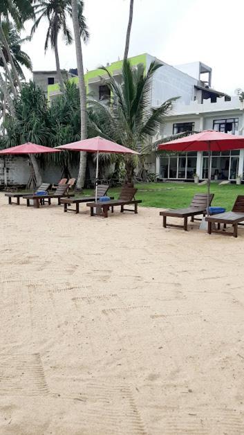 Akurala Beach Boutique Resort Εξωτερικό φωτογραφία